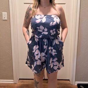 SHEIN tube top romper flora print strapless with pockets